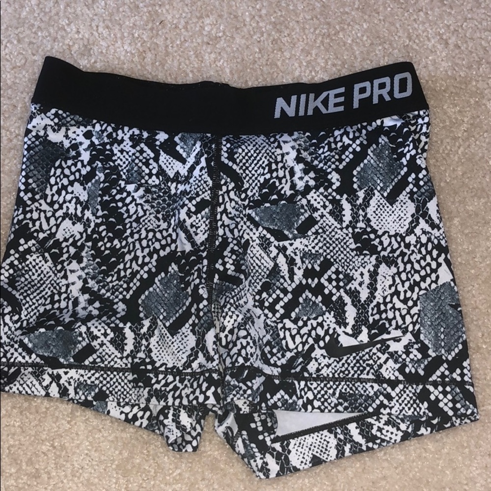 Nike pro spandex